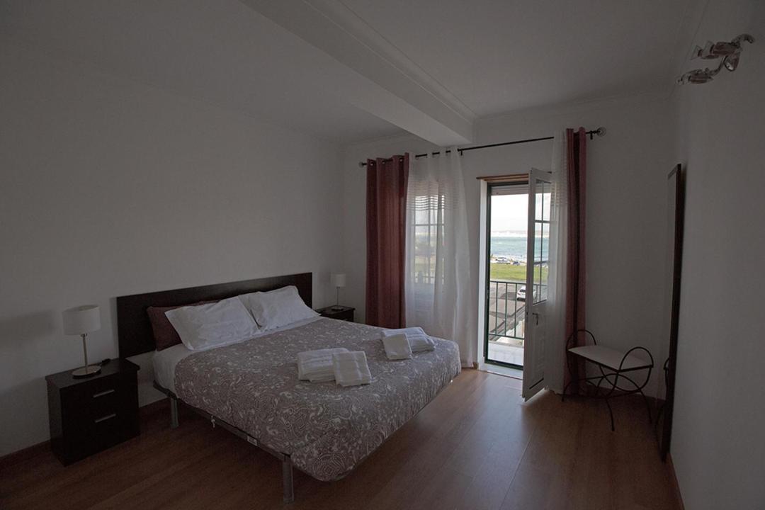 Waters House - Feel At Ir Our Sea