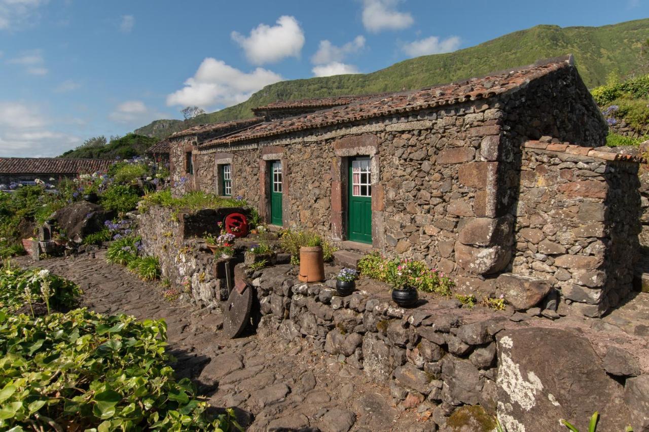 Farm stay Aldeia Da Cuada *