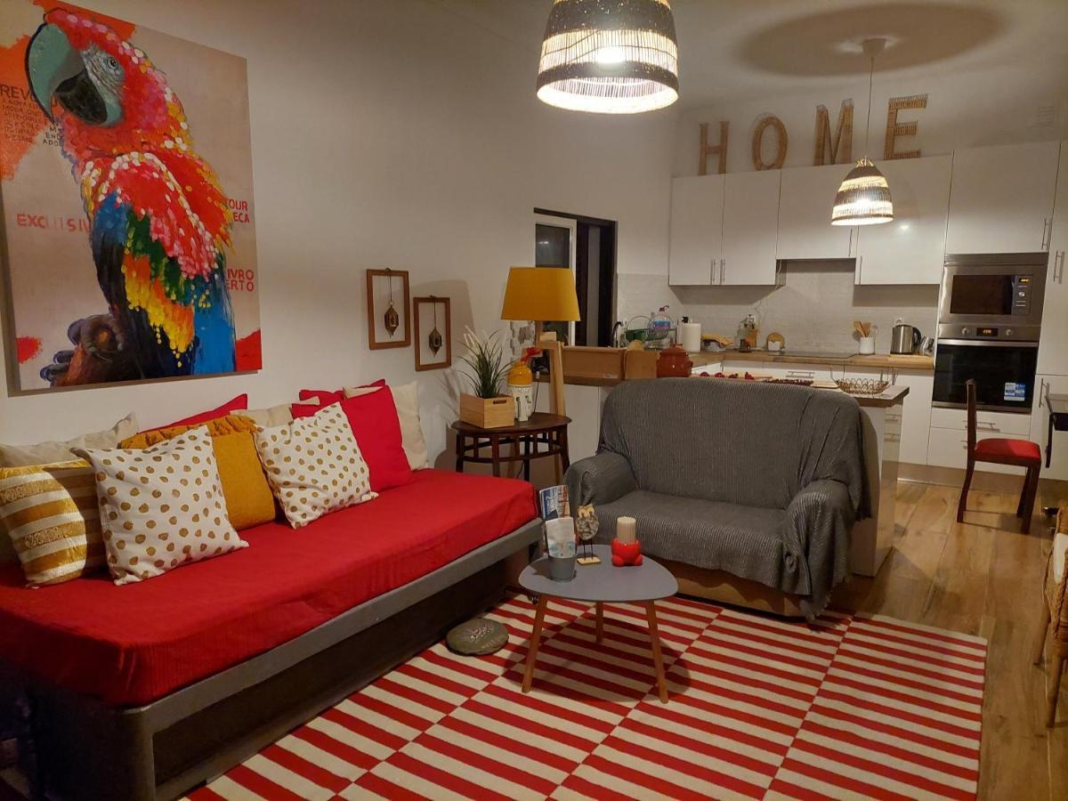 Apartment Eleven -a- Tipo T1 *