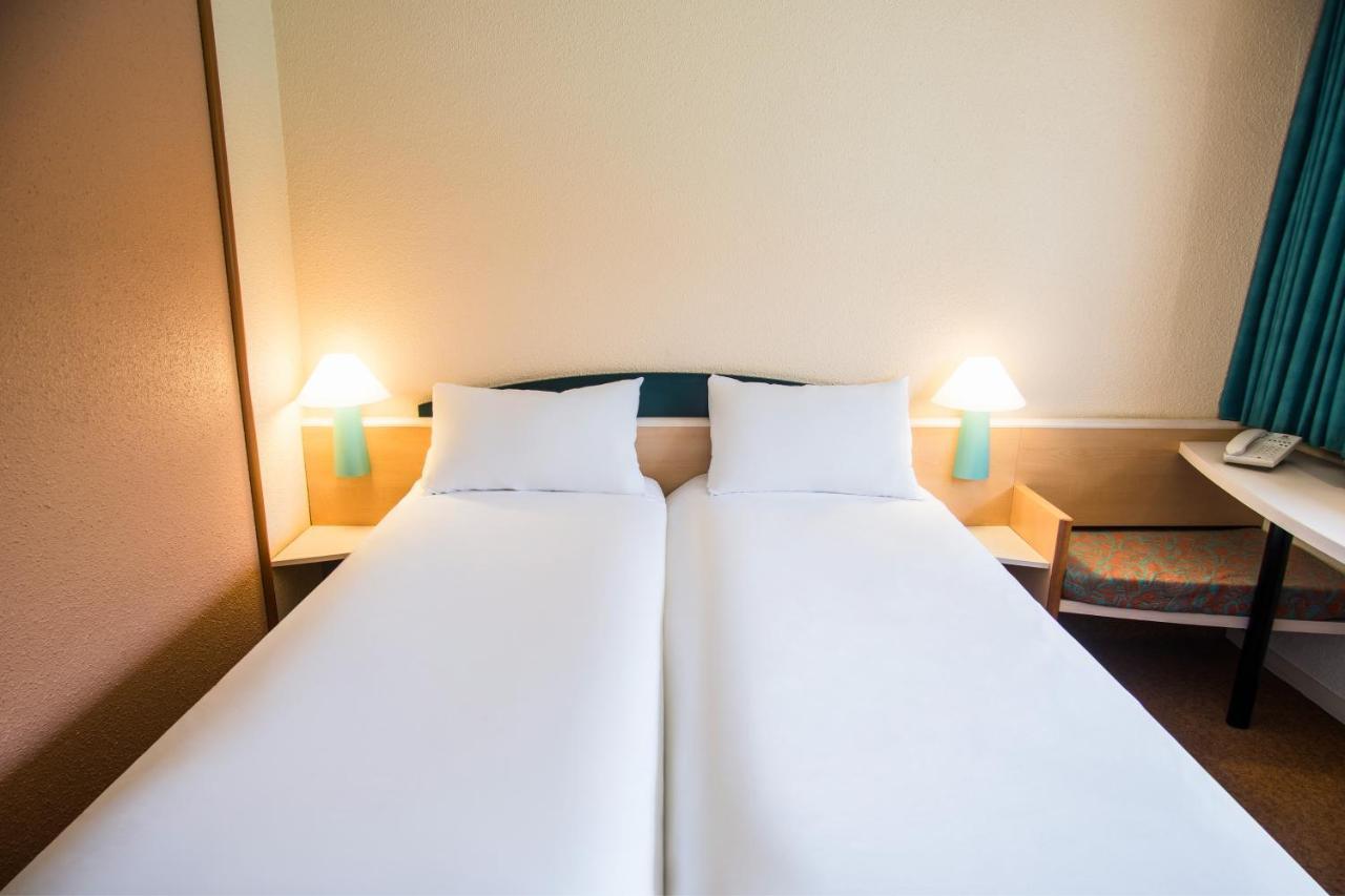 Ibis Porto Sul Europarque 2*