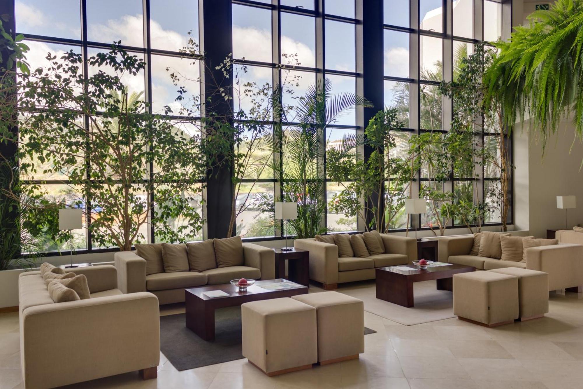 Hotel Caloura Hotel Resort