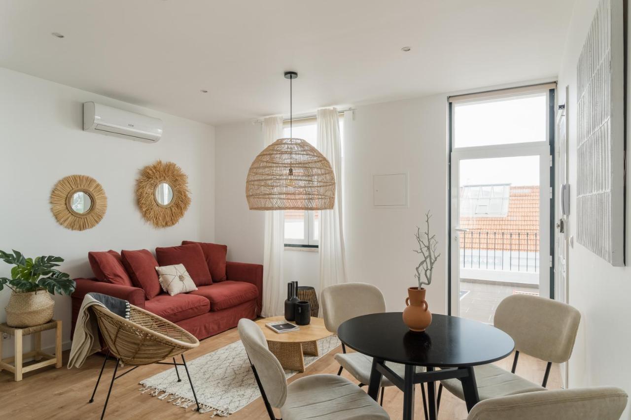 Apartment Casa Boma - Sunny With Private Balcony And Panoramic Bridge View - Ajuda I