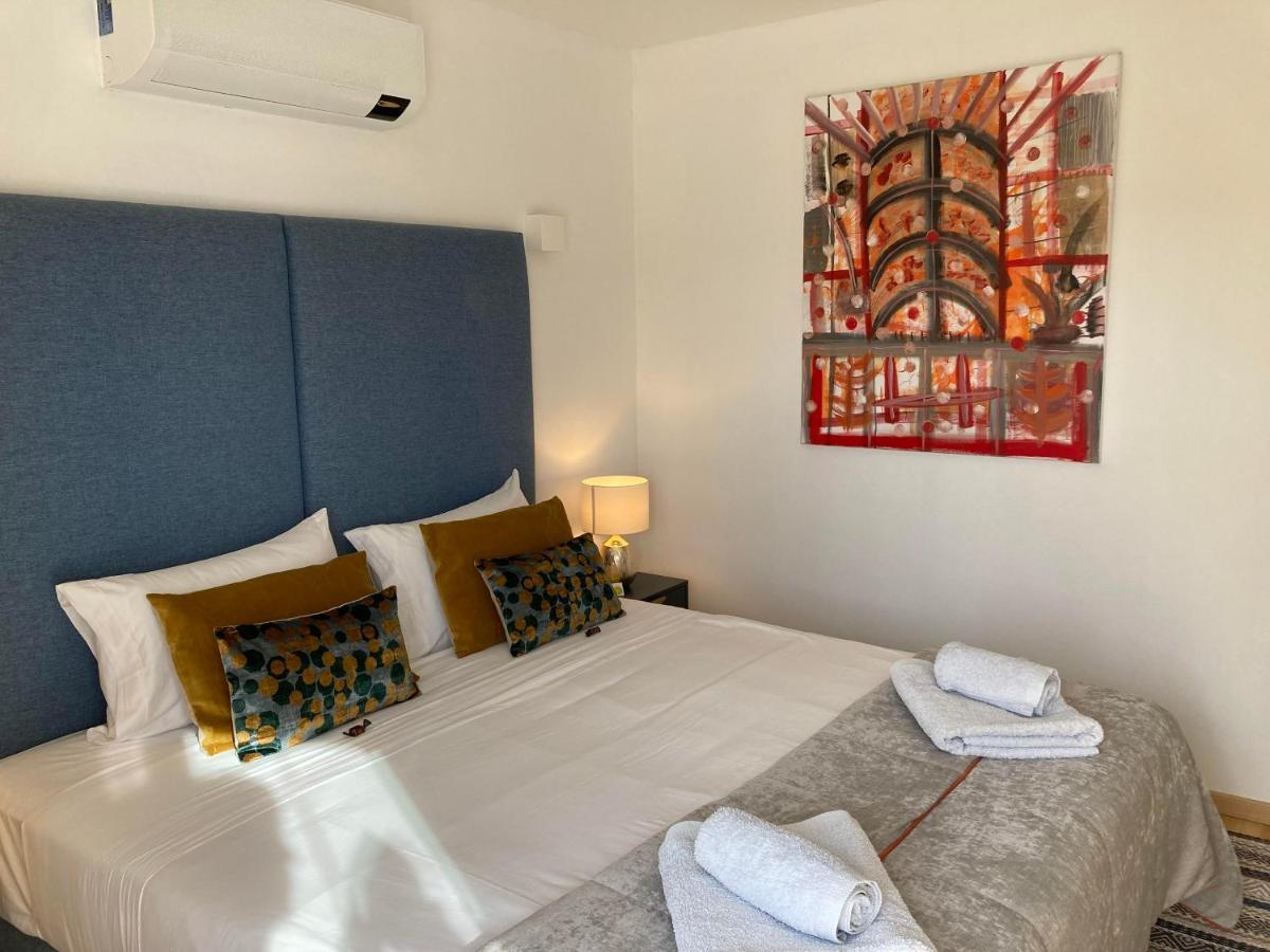 Bed & Breakfast Quinta Da Luz - A Luxury Boutique *