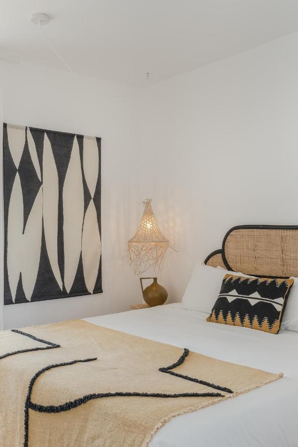 Casa Boma - Sunny With Private Balcony And Panoramic Bridge View - Ajuda I Apartment