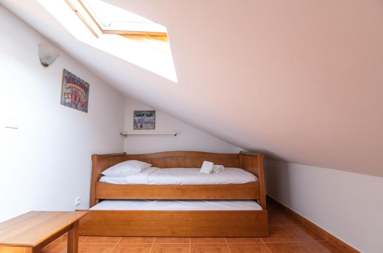 Steps To Beach 4Br - Ac Self Check-In 2024 Reno Holiday home Nazare