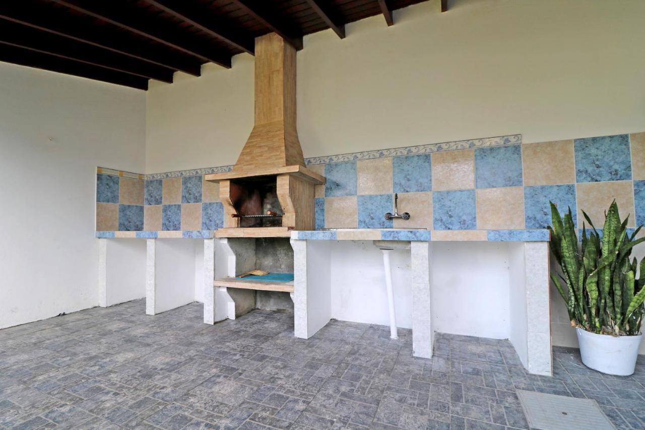 Casa Vinhas * Mosteiros (Azores)