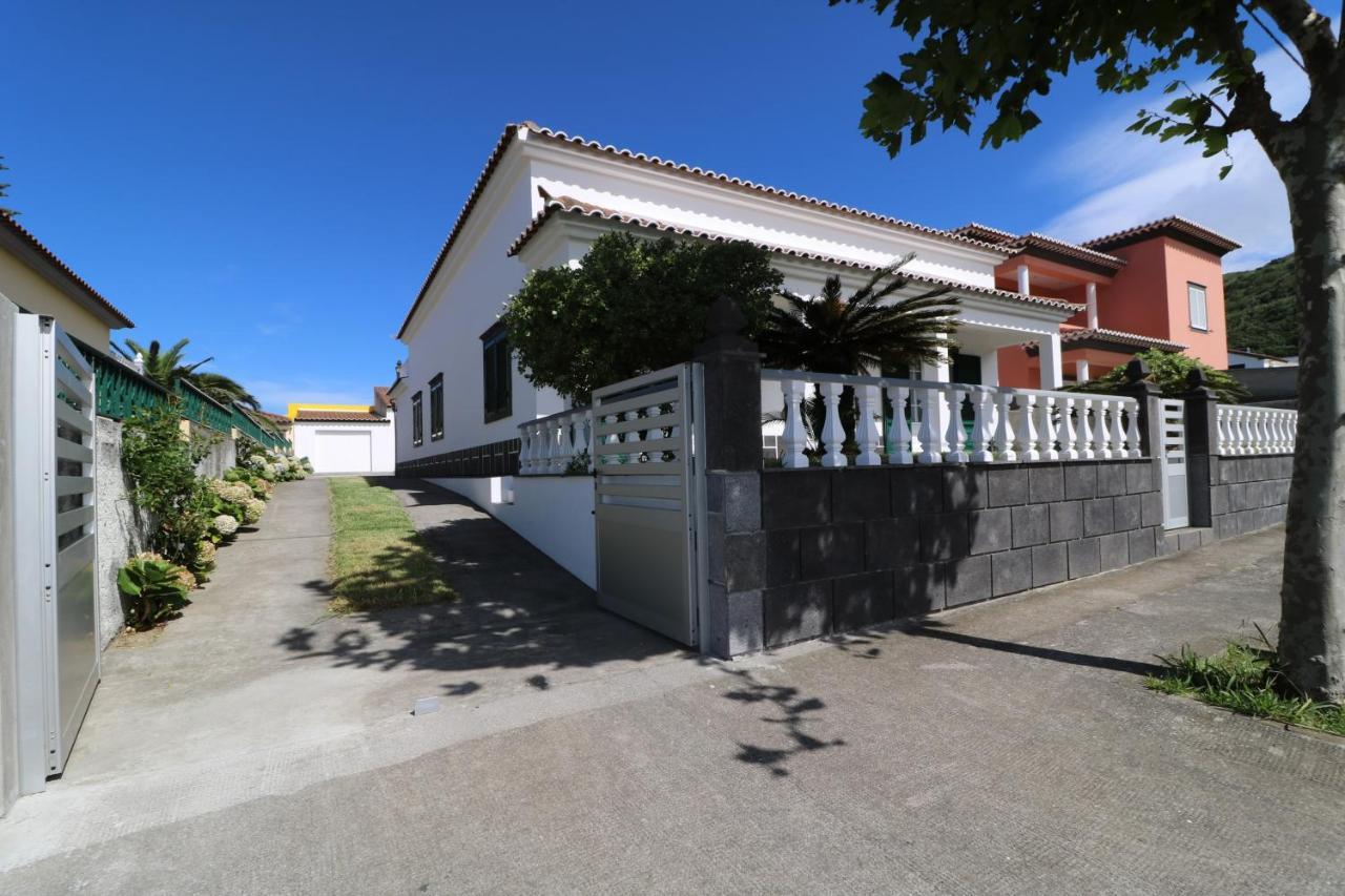 Casa Vinhas * Mosteiros (Azores)