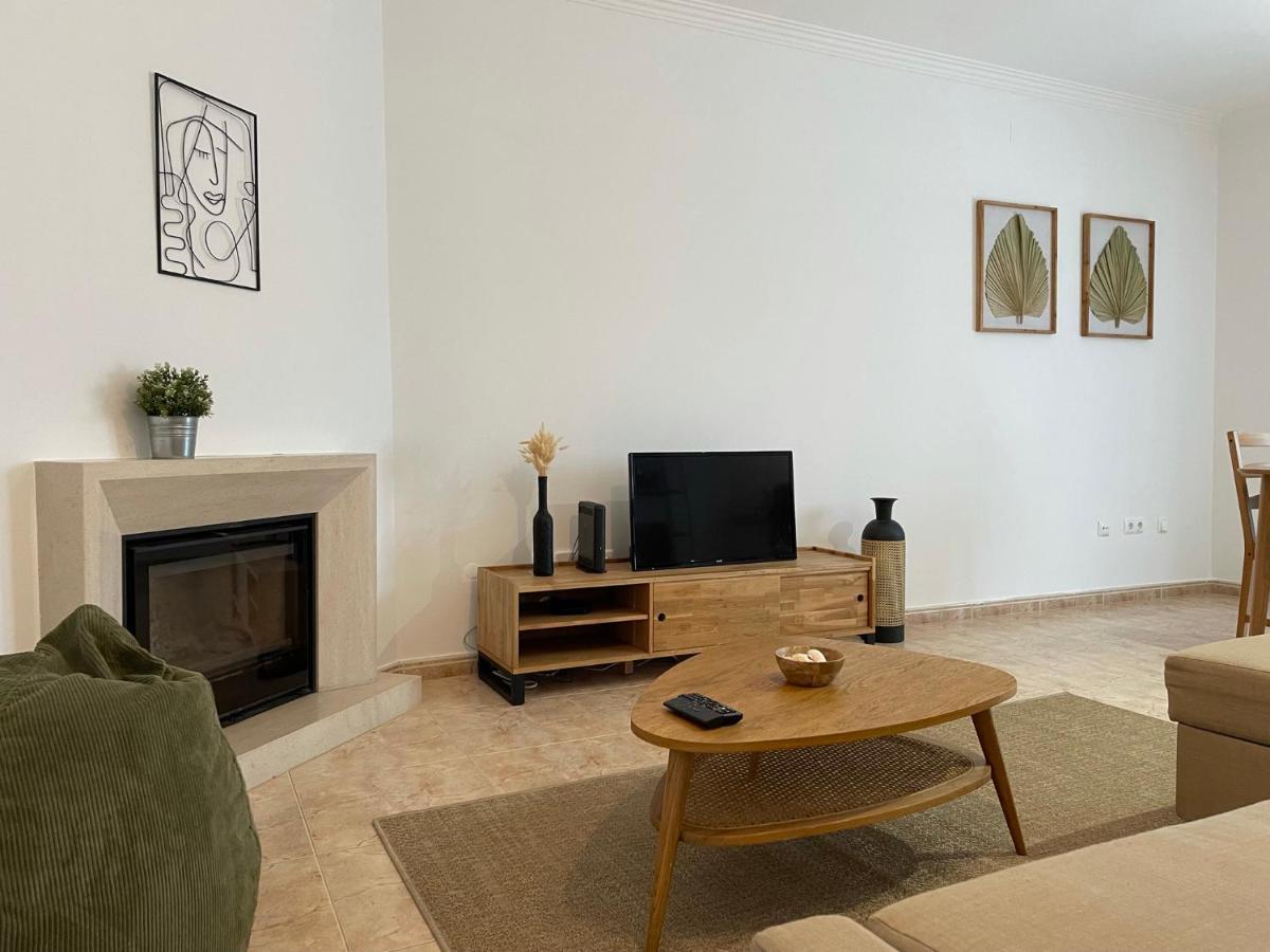 Holiday home Zulla Moradia T3, Do Norte *