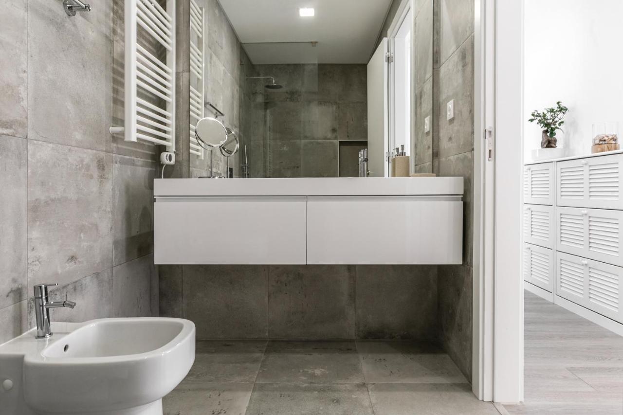 & Supertubos House Consolação