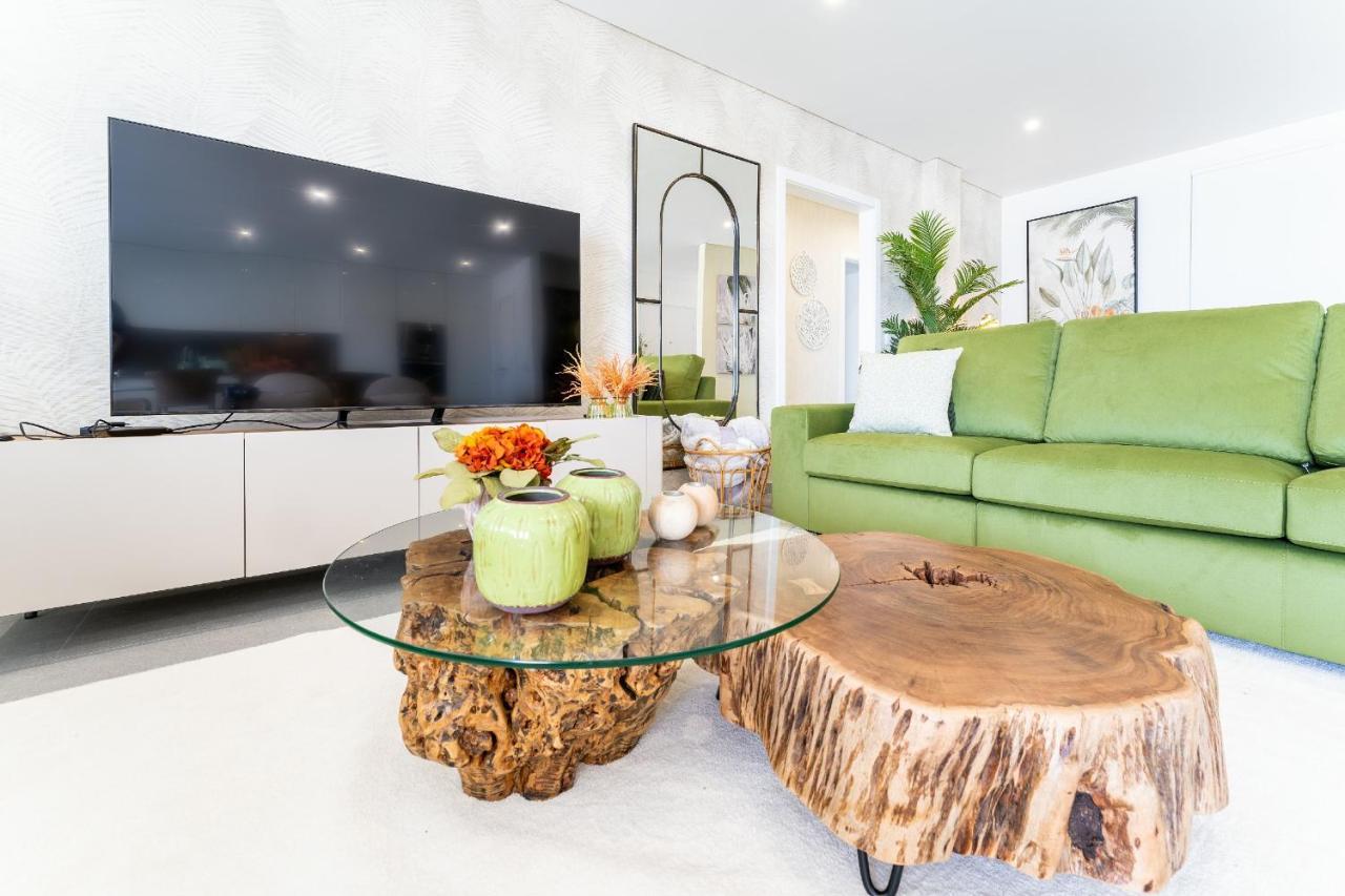 T3 Pelican Bay Apartment