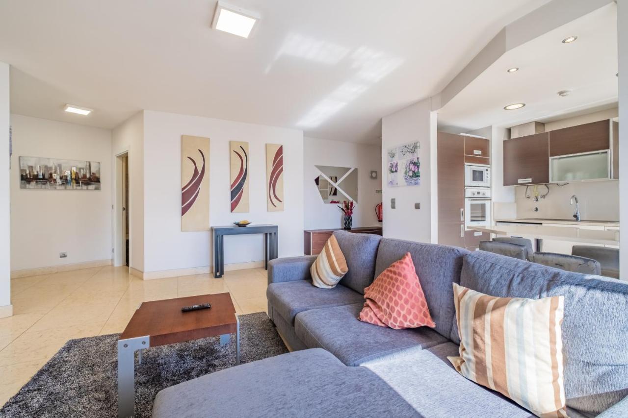 Apartment Modern Next To Forum Shopping, Near The Sea, Free Parking And Wifi *