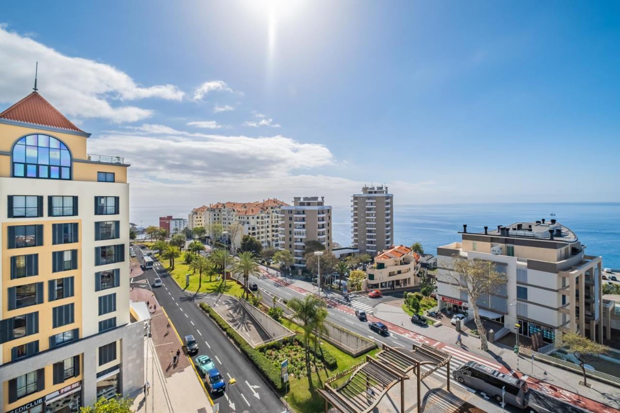 Apartment Modern Next To Forum Shopping, Near The Sea, Free Parking And Wifi Funchal (Madeira)