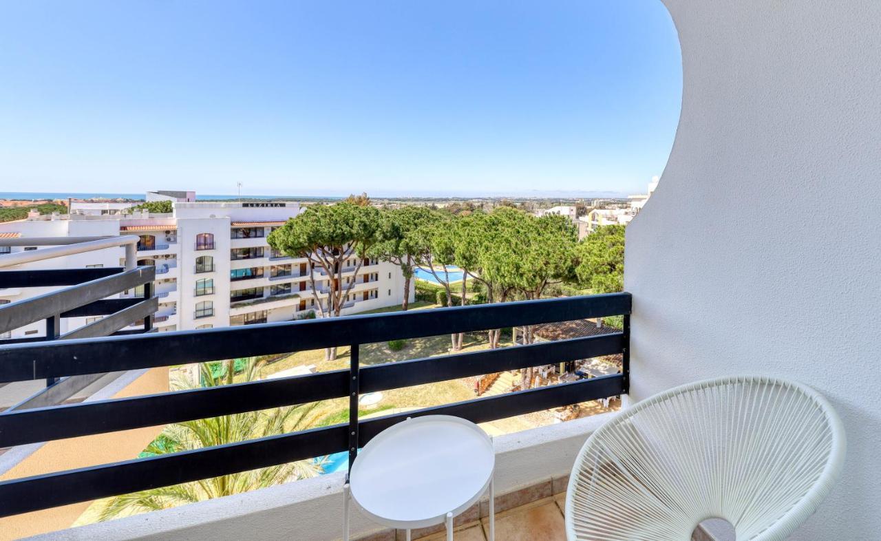 T2 Renovated With Ocean View Vilamoura Apartment