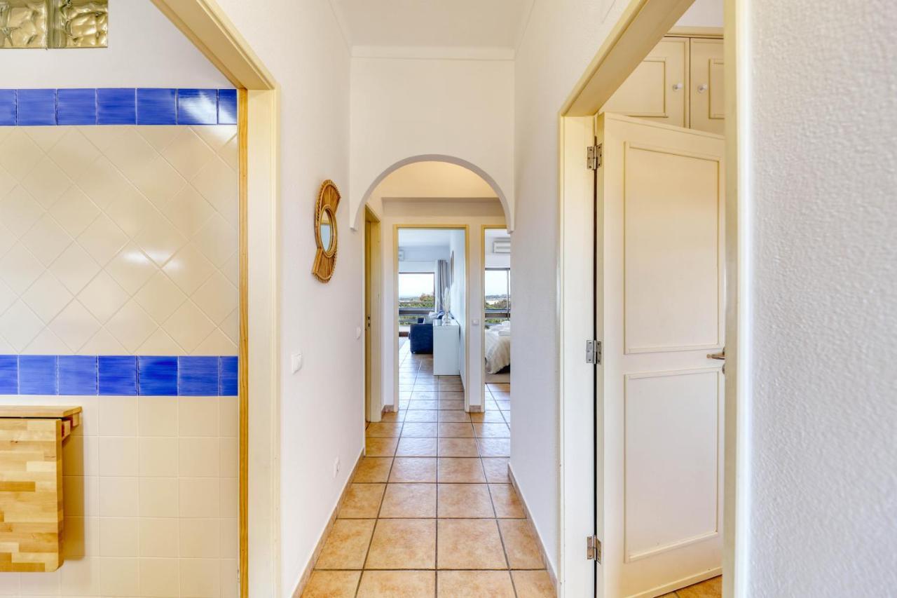 Apartment T2 Renovated With Ocean View Vilamoura *