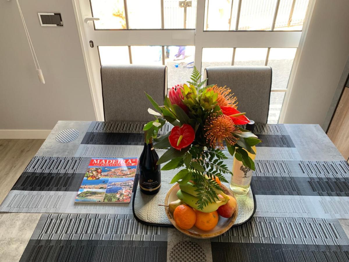 Funchal Apt- Sleeps 2 - Pool & Parking - Madeira * Funchal (Madeira)