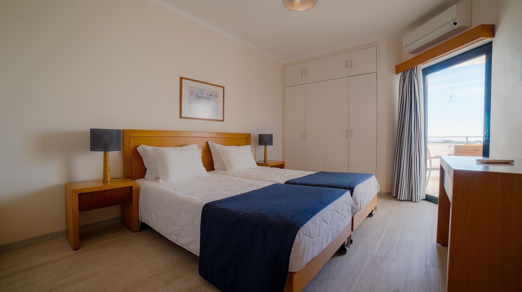 Petra Apartahotel 4*
