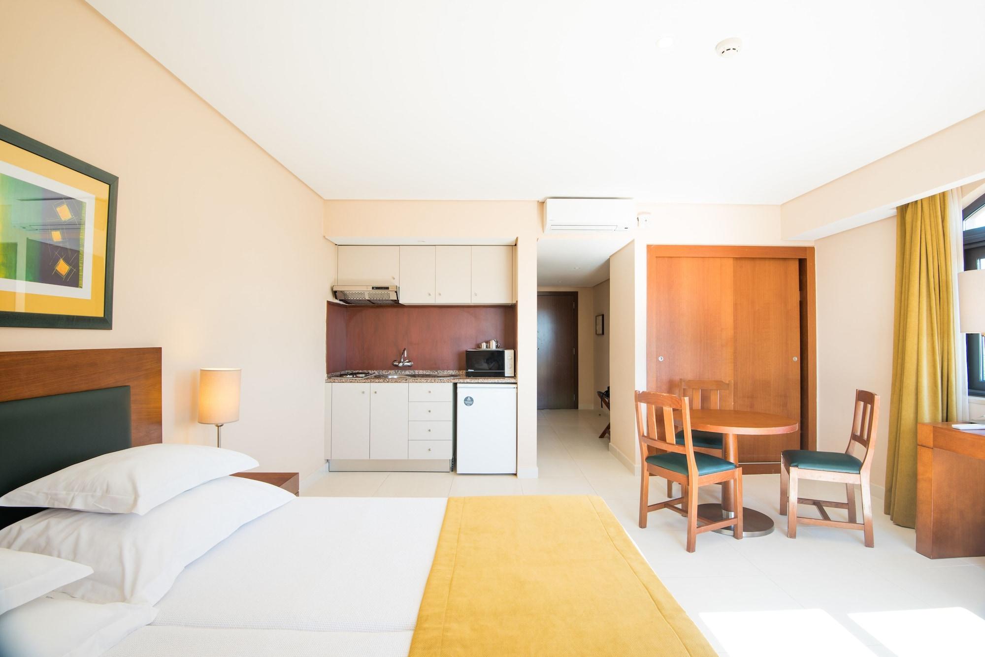 Gale Atlantico 4*