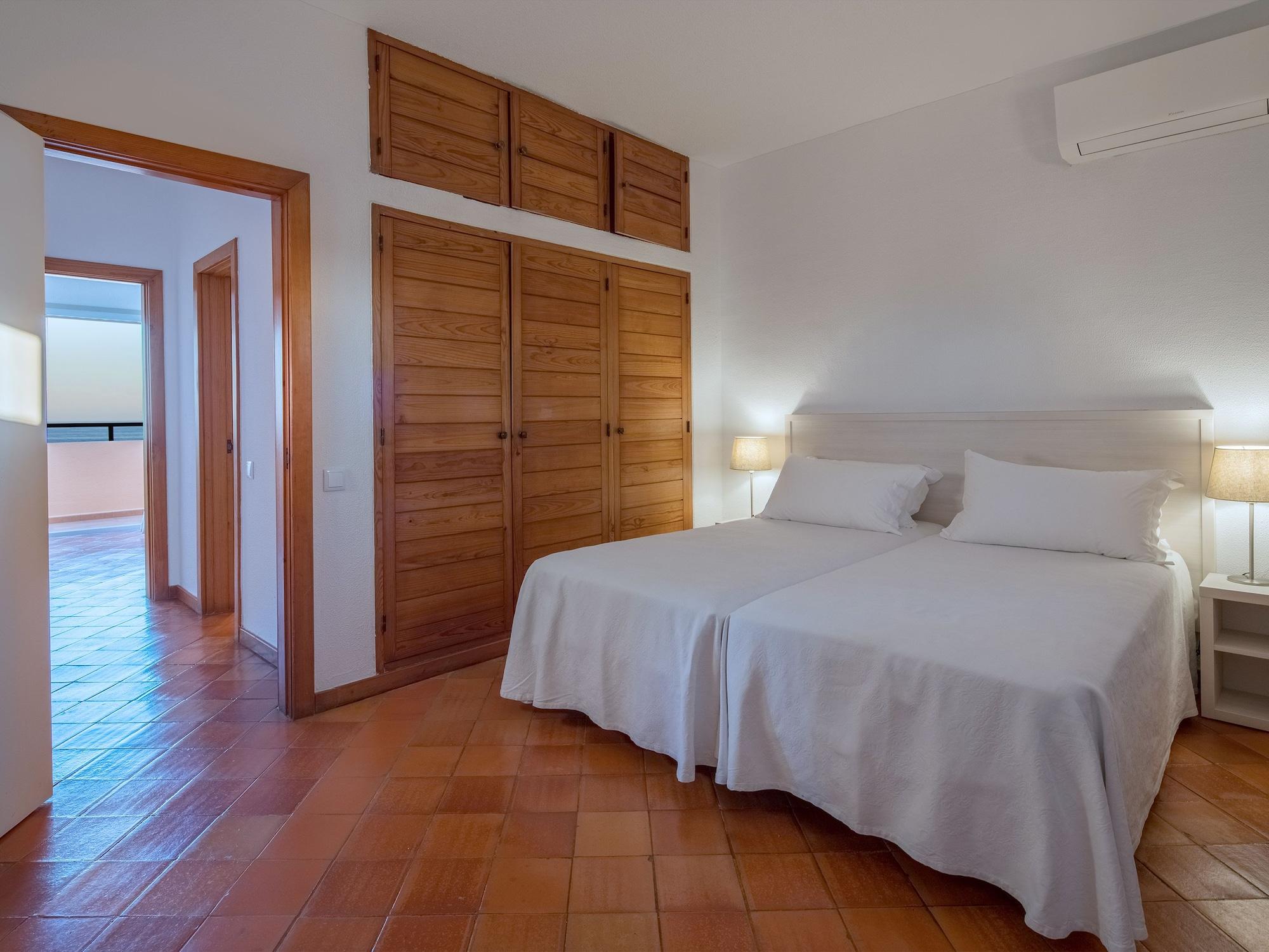 Dom Pedro Aparthotel