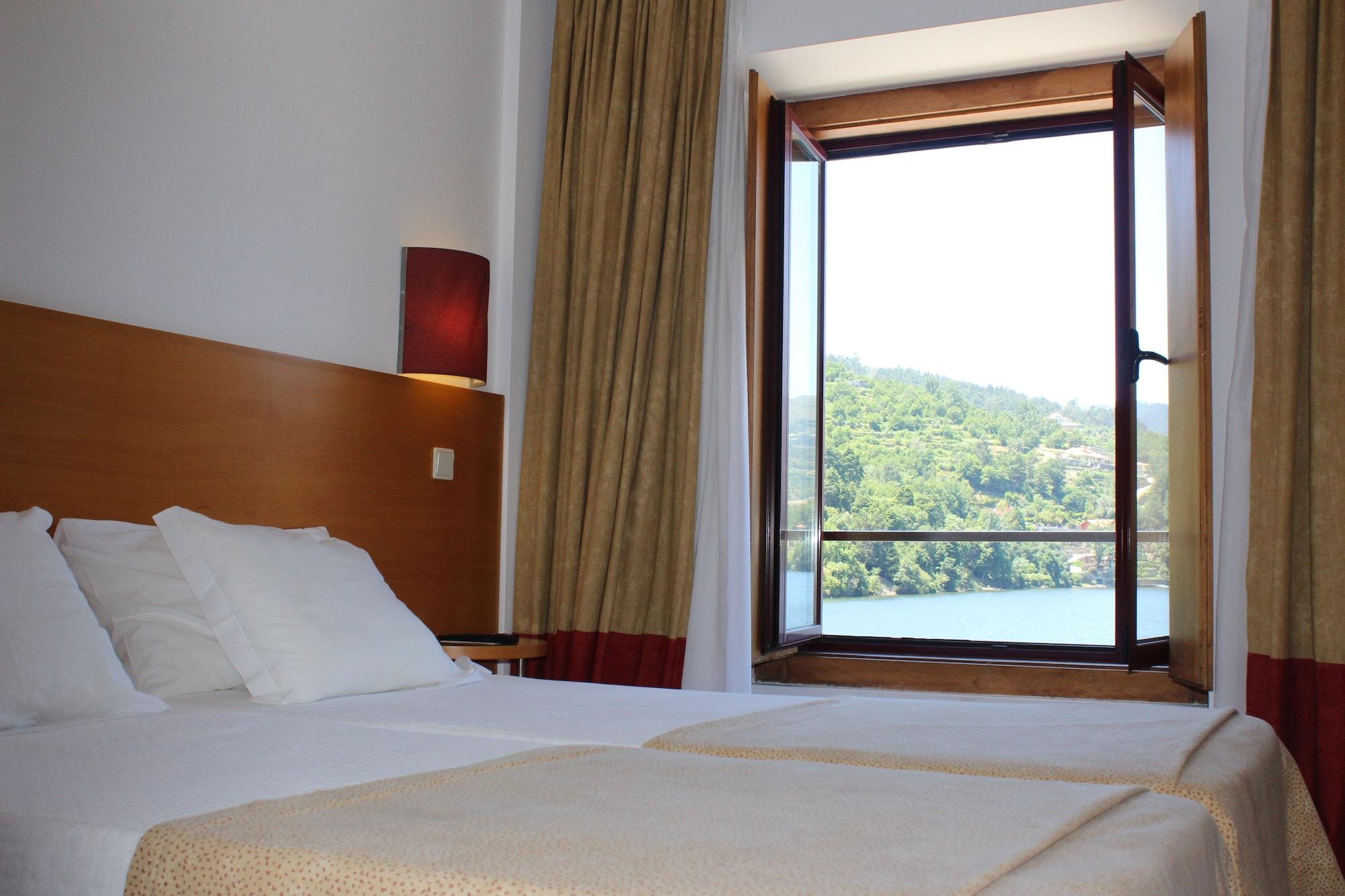 Hotel Douro Porto Antigo 4*