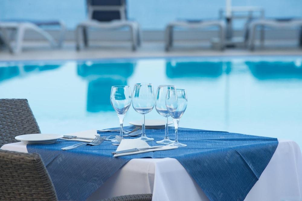 Duas Torres 4* Funchal (Madeira)