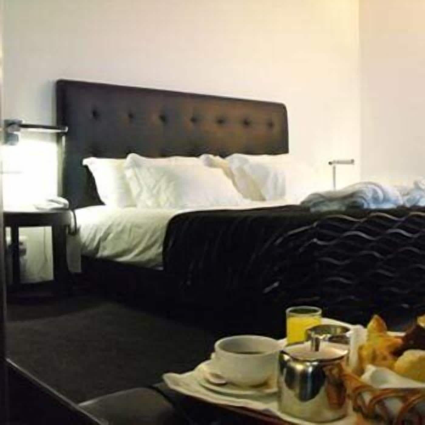 Axis Viana Business &