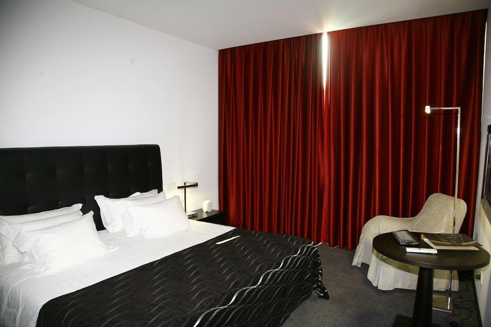 Hotel Axis Viana Business &