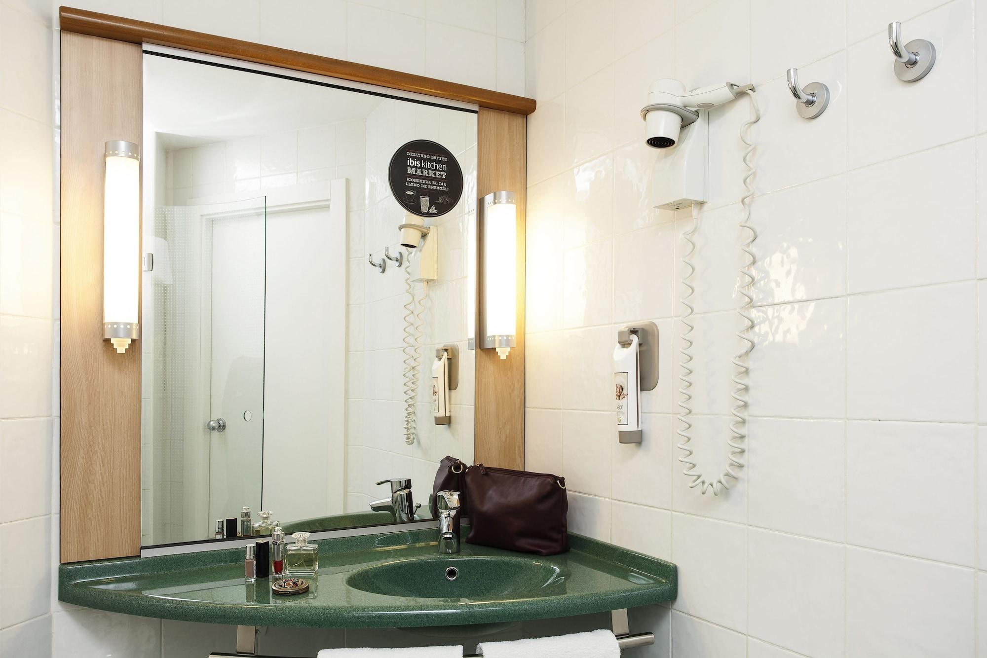 Ibis Braga