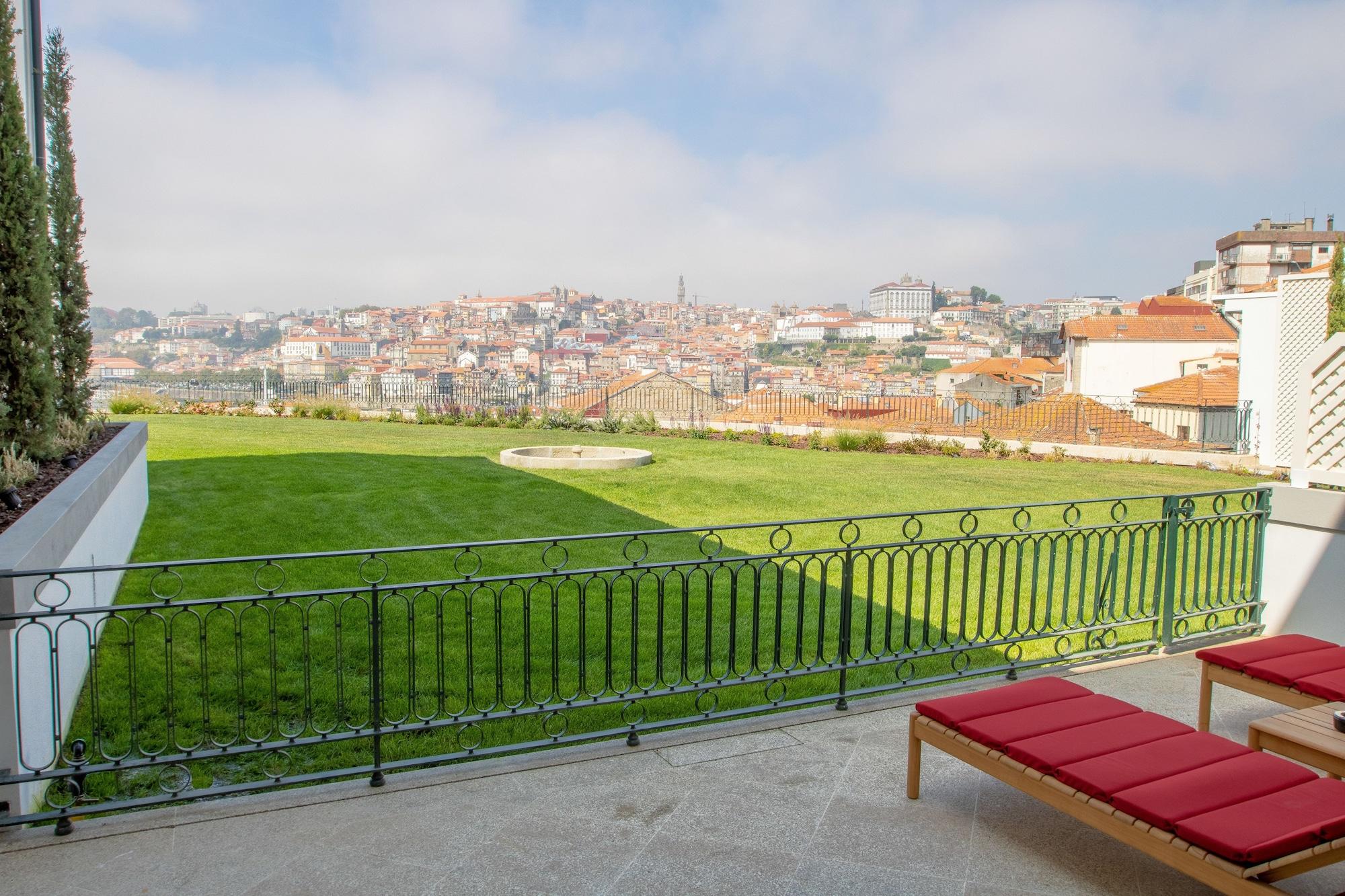Hotel The Yeatman 5*