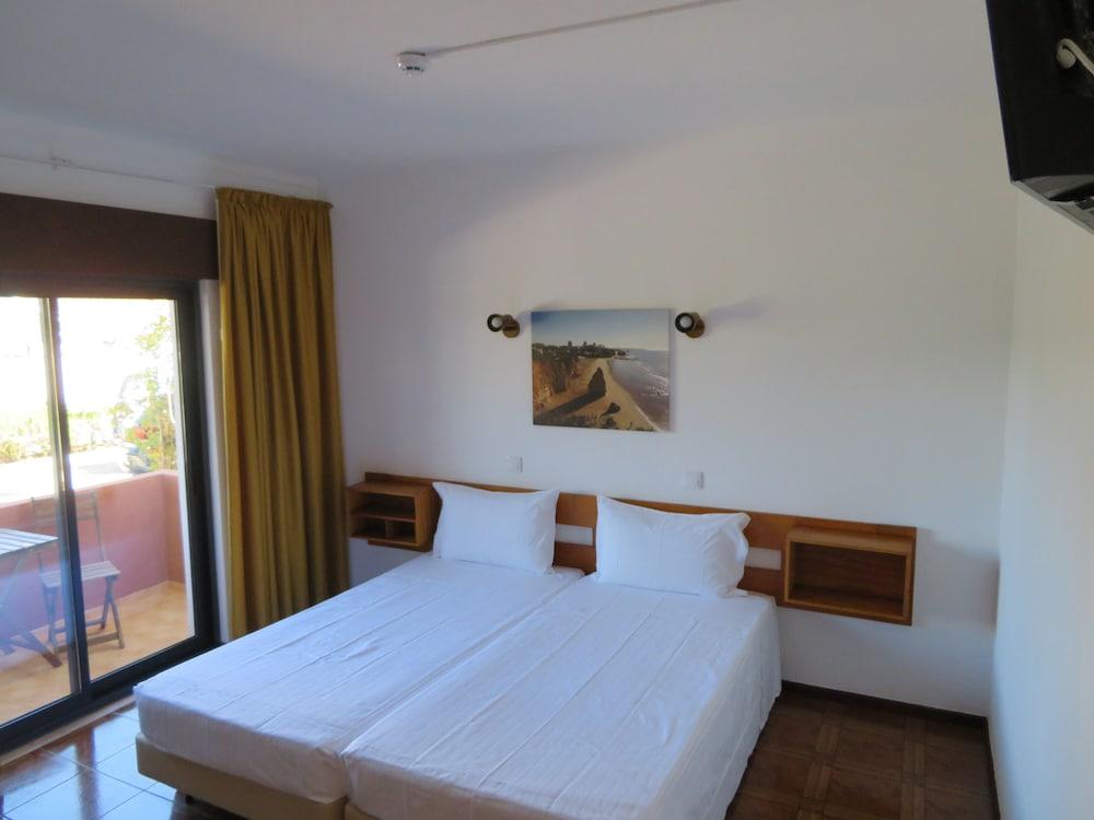 Hotel Alcaide 3*