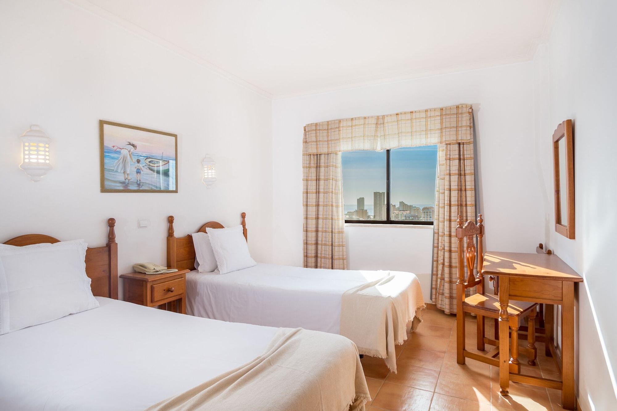 Mirachoro Aparthotel 3*