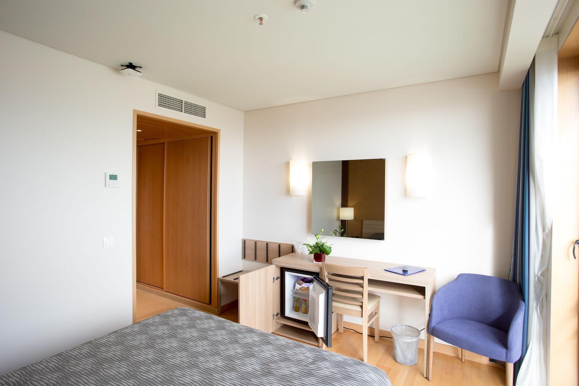 Antillia 4*