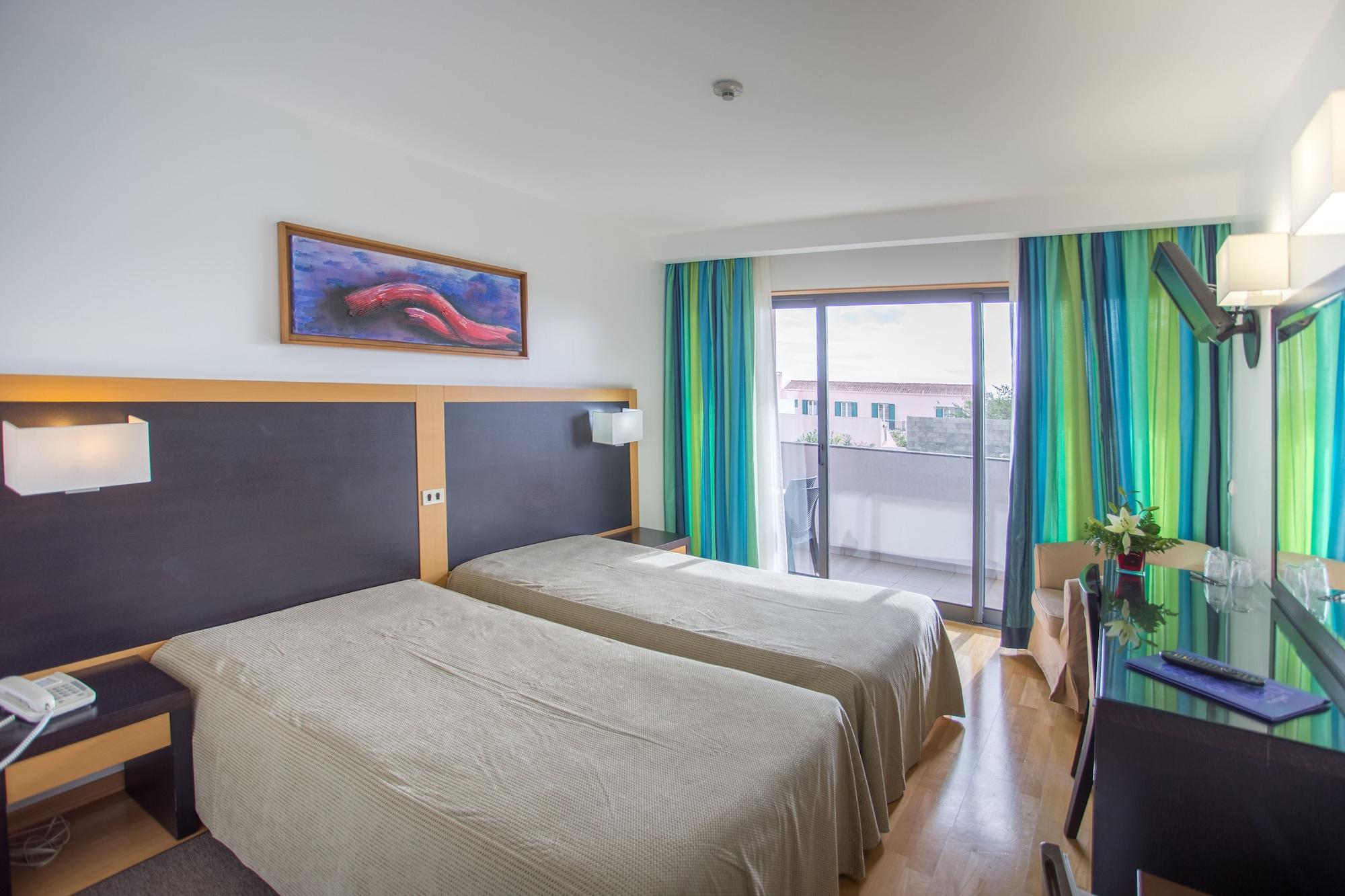 Hotel Antillia 4*