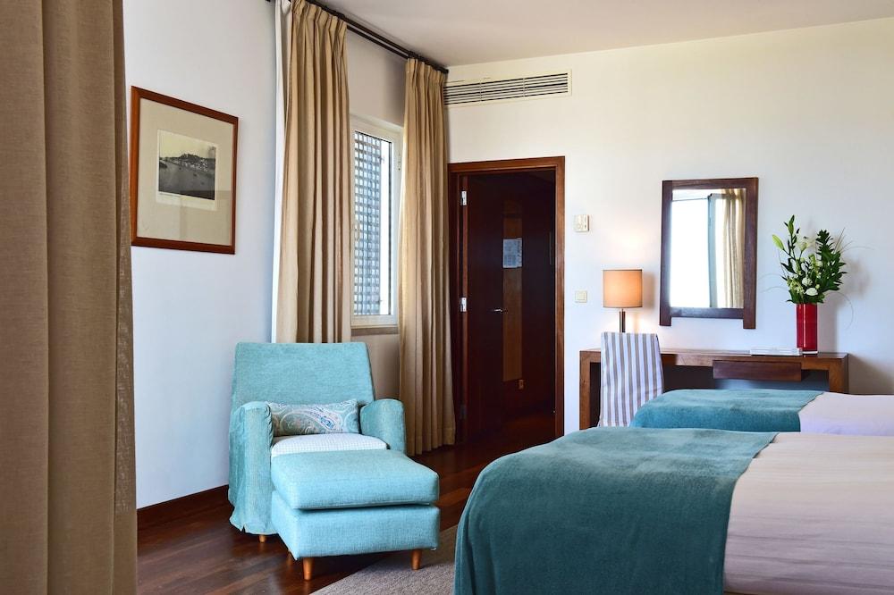 Hotel Castelo De 4*