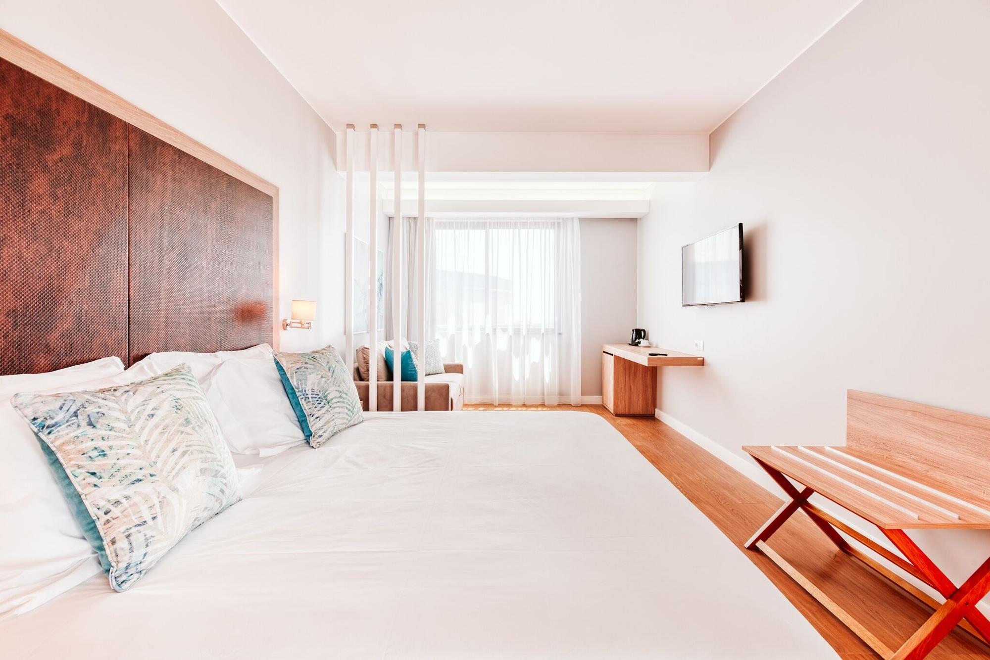 Baleira Hotel