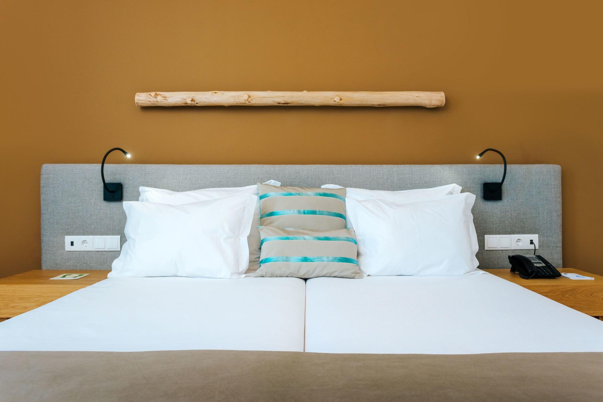 Hotel Baleira Village 4*