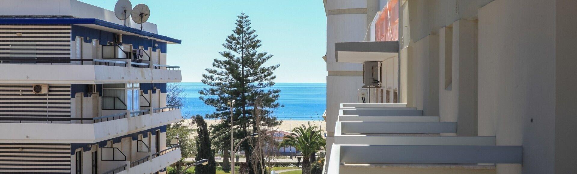 Hotel Baia De 3*
