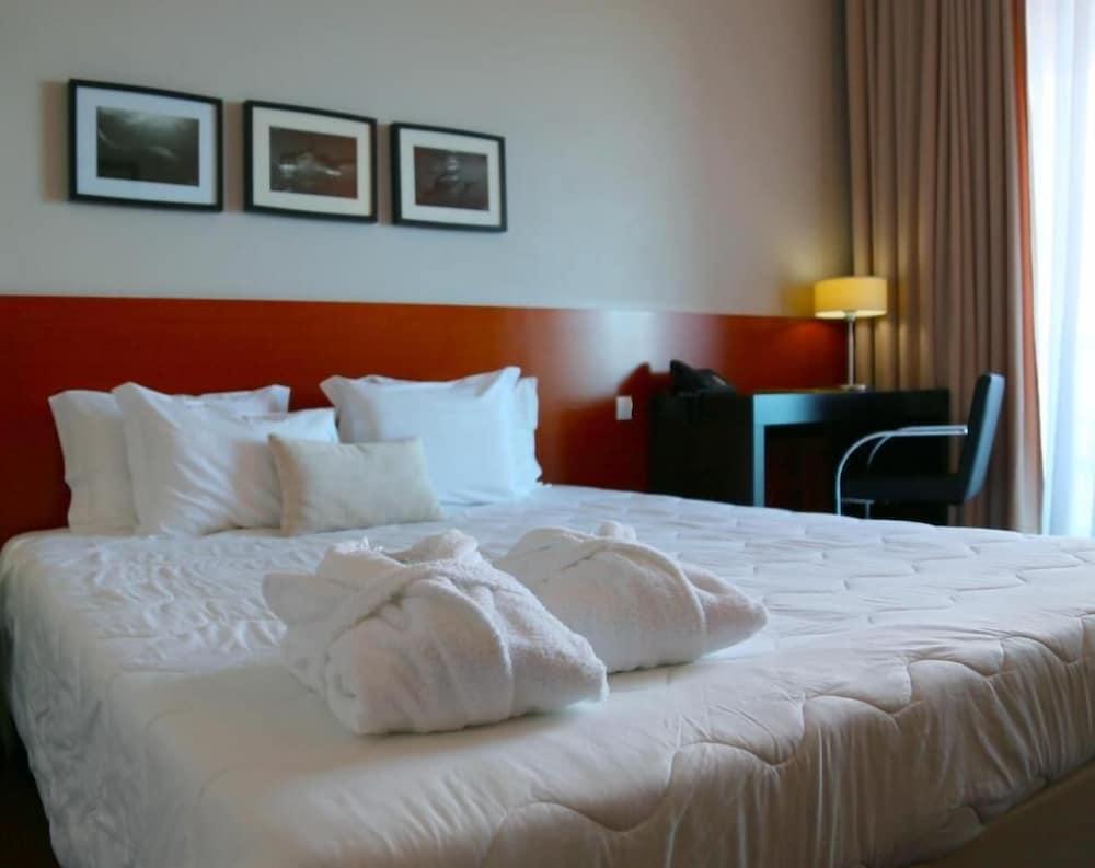 Hotel Inatel Flores 4*