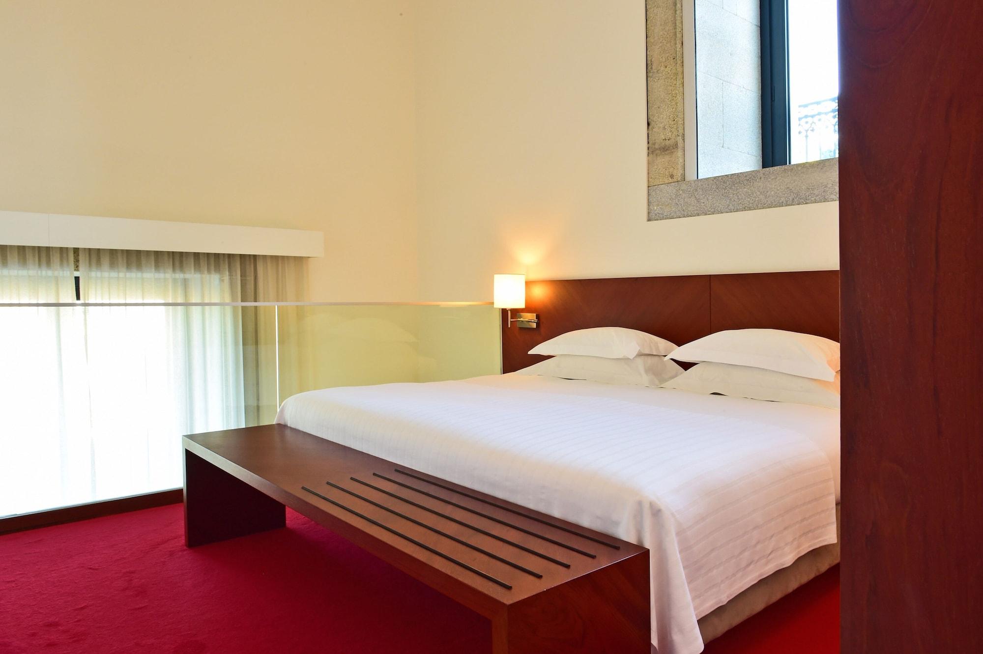 Hotel De 4*