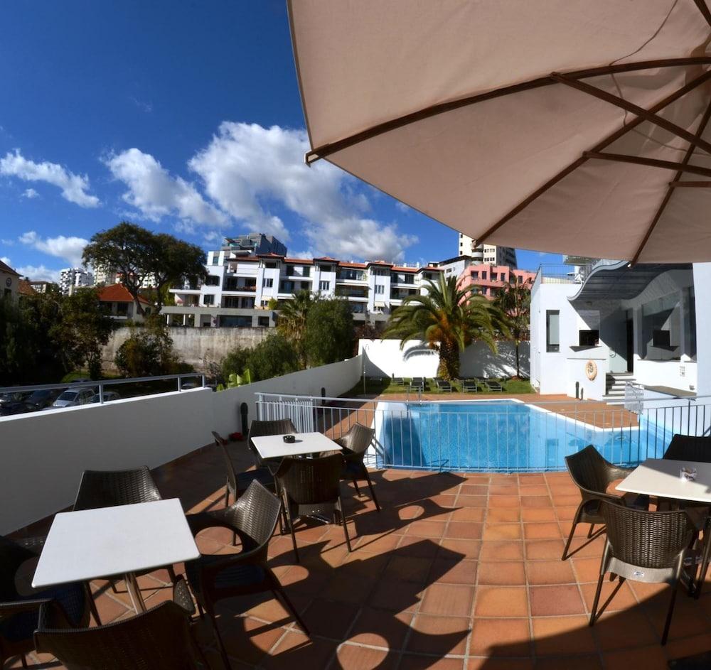 Hotel Madeira Bright Star By Petit Funchal (Madeira)