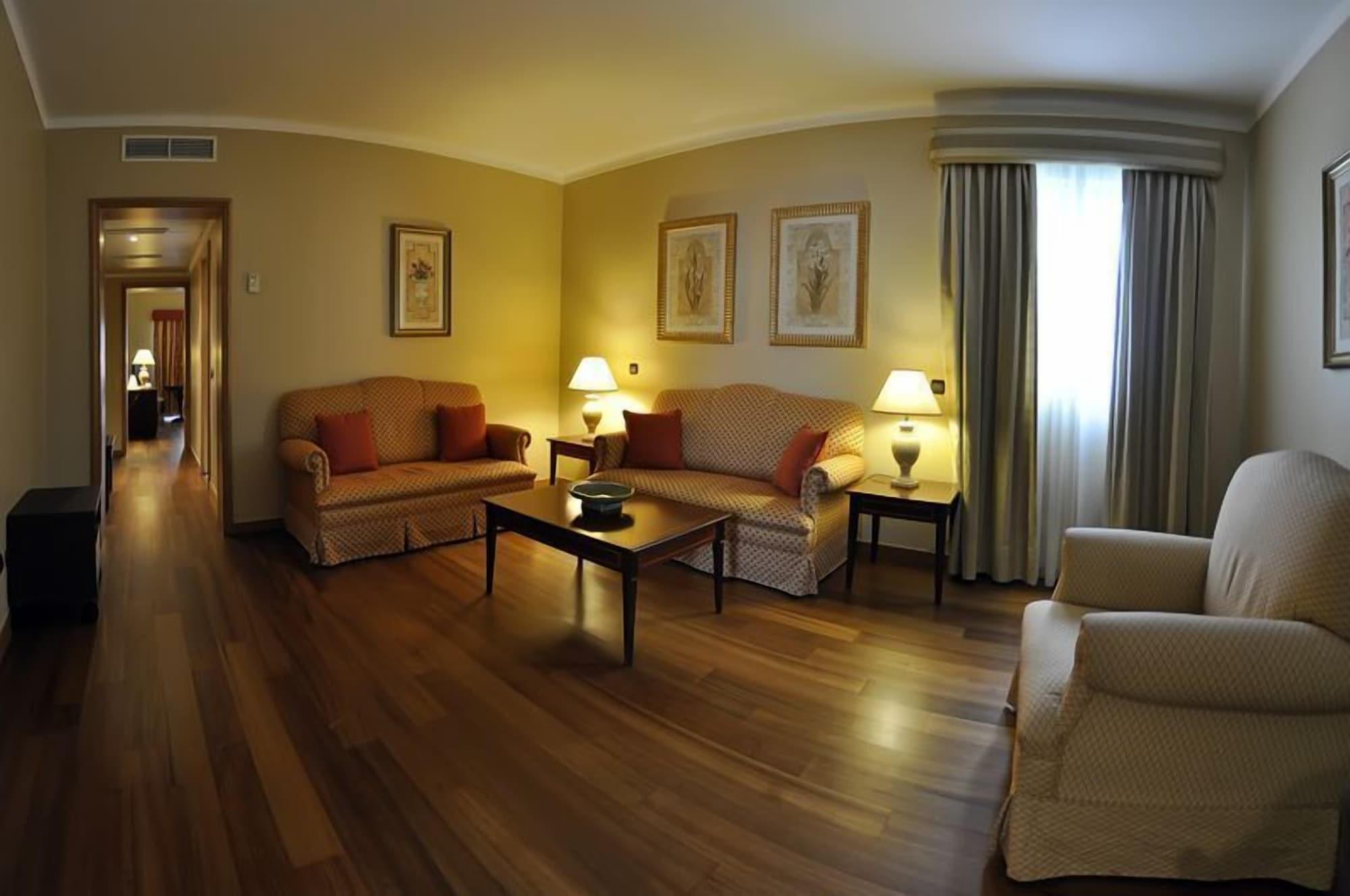 Talisman Hotel 4*