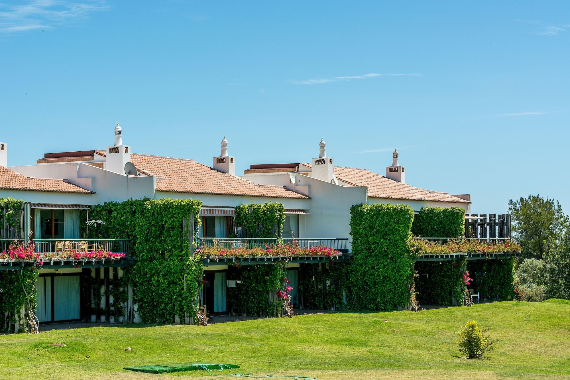 Resort Pedras D'el Rei