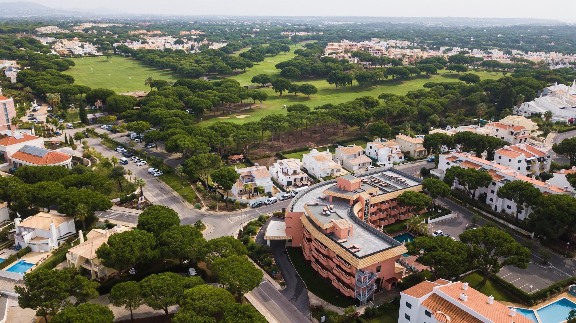 Garden Hotel 4*