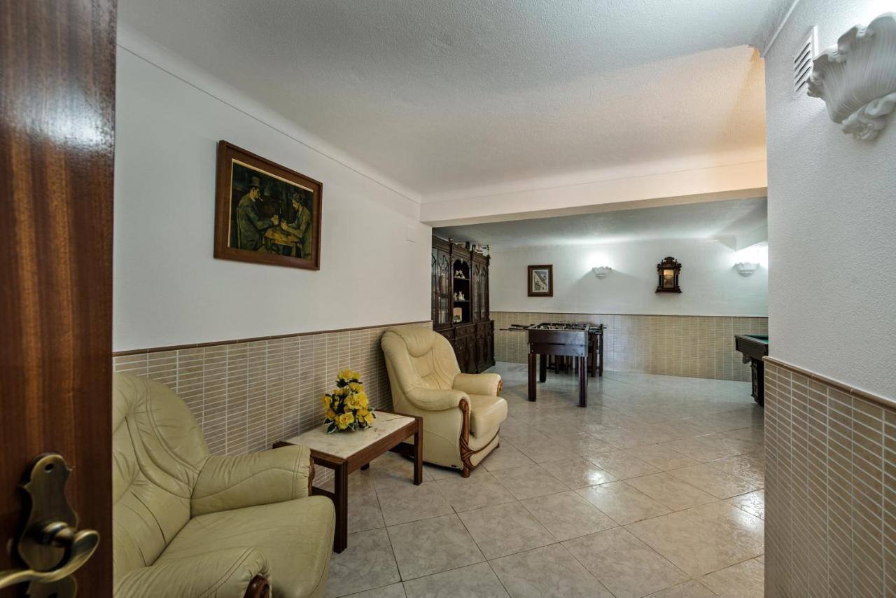 Cadre Villa Armação de Pêra
