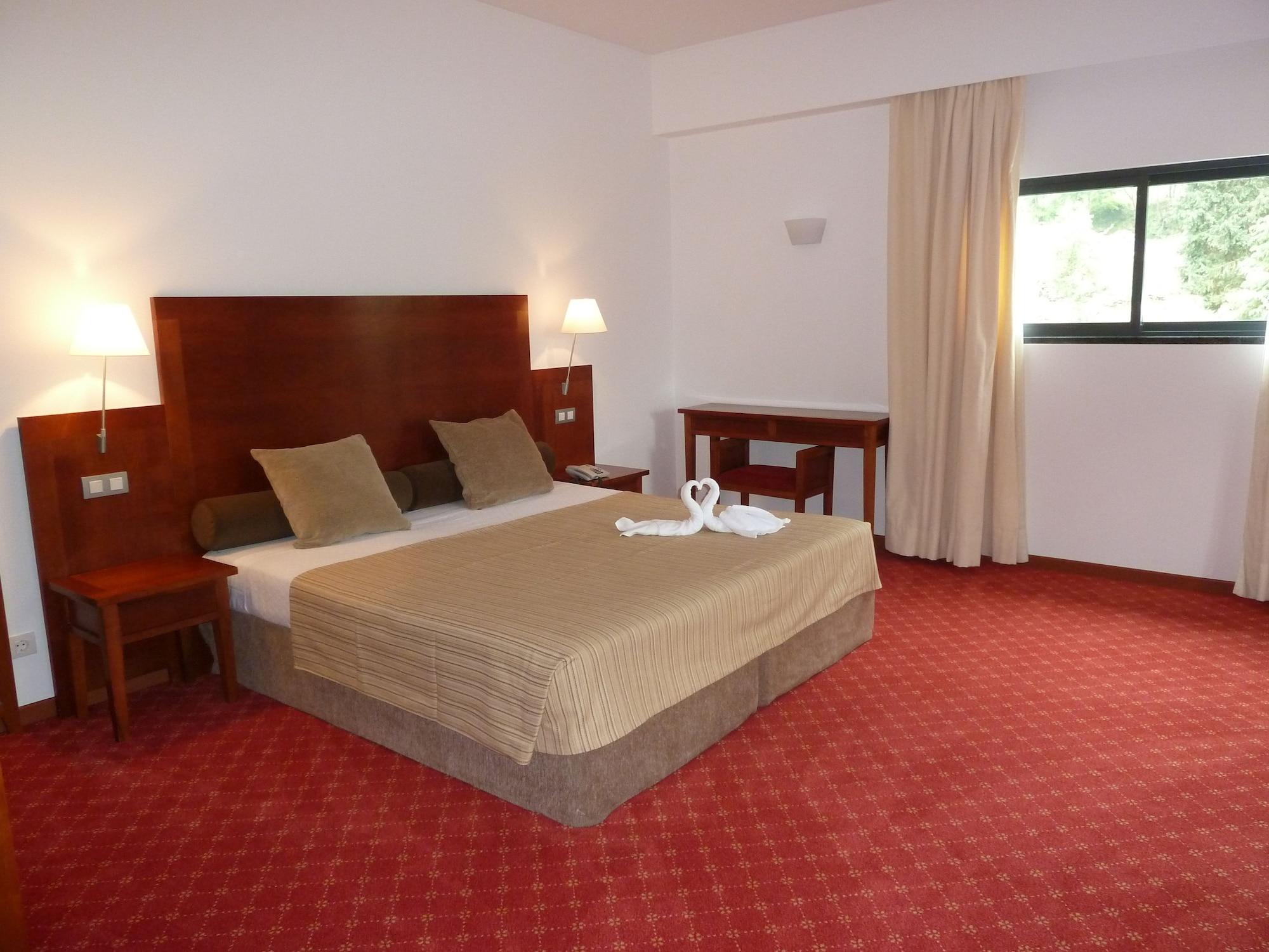 Bio - Quinta Da Serra Hotel