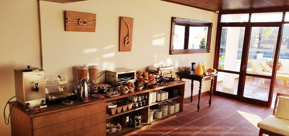 Bed & Breakfast Lusitania Funchal (Madeira)