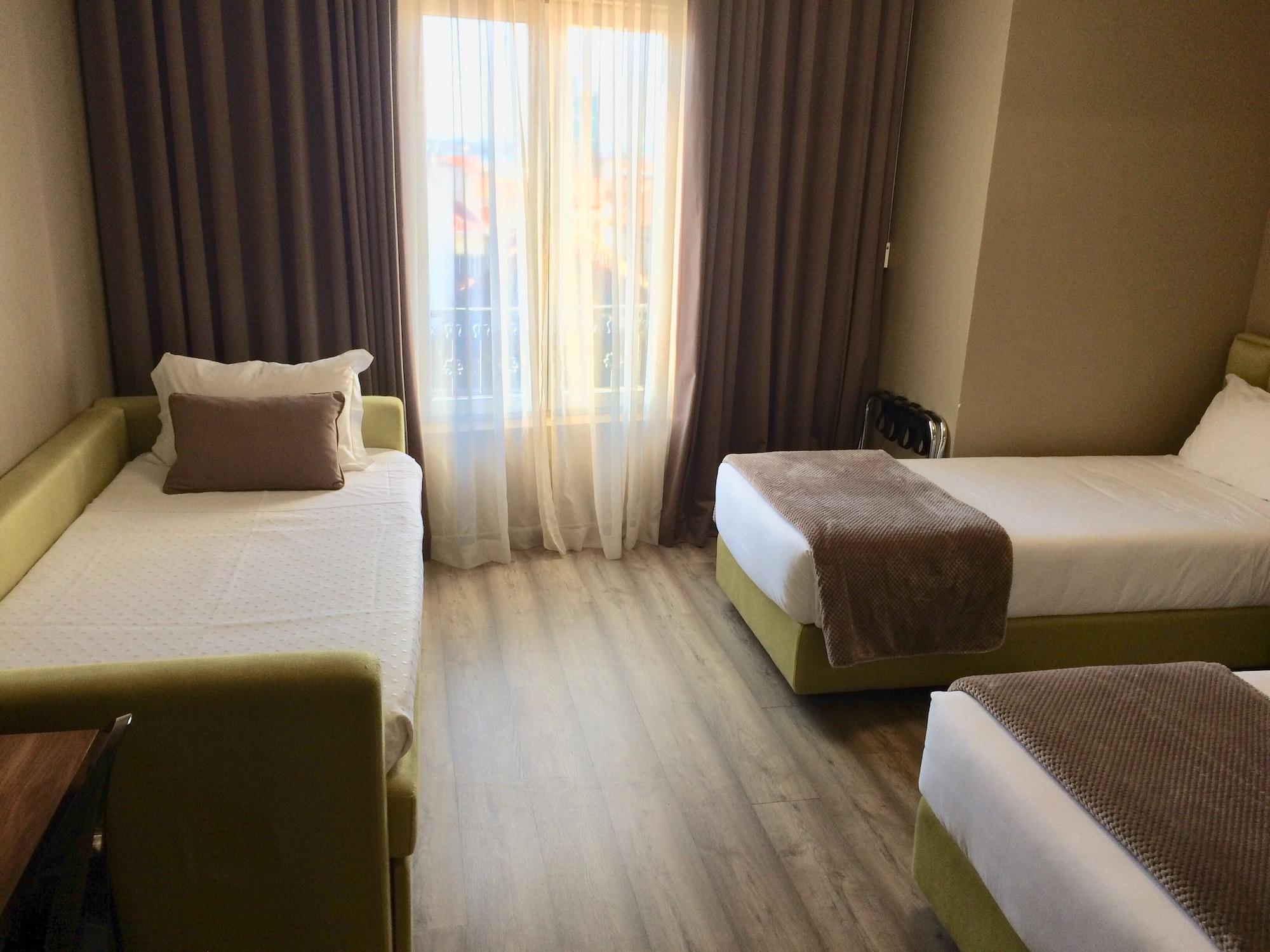Hotel Porto Mar 3*