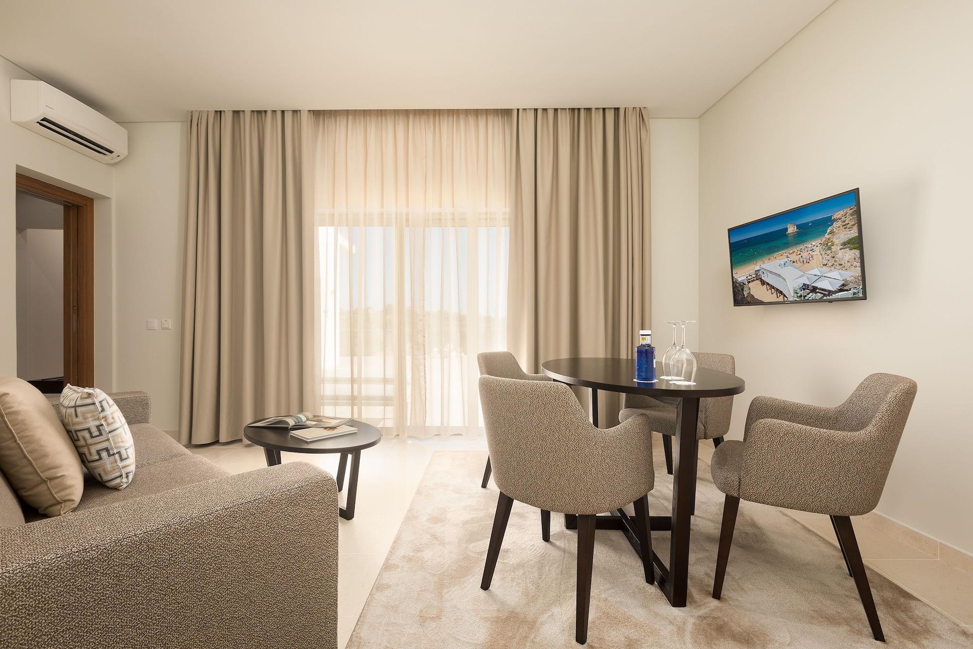 Caneiros Luxury House &