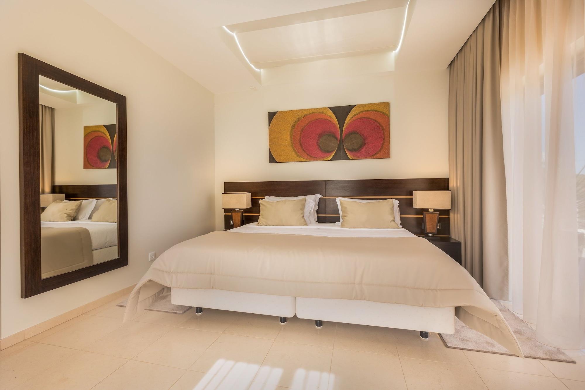 Caneiros Luxury House & 4*