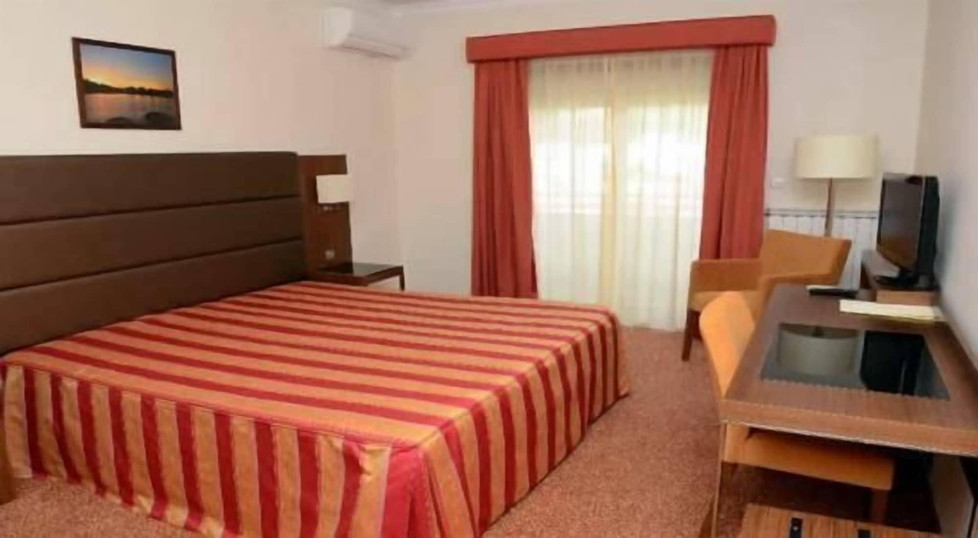 Hotel Aguiar Da Pena 3*