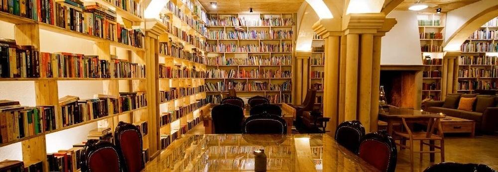The Literary Man Hotel Obidos
